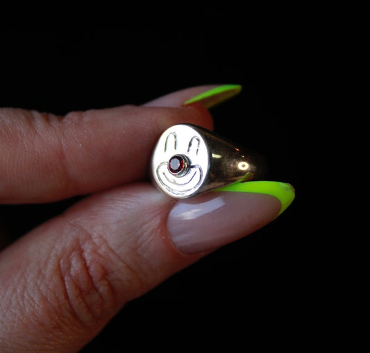 Giggles Signet